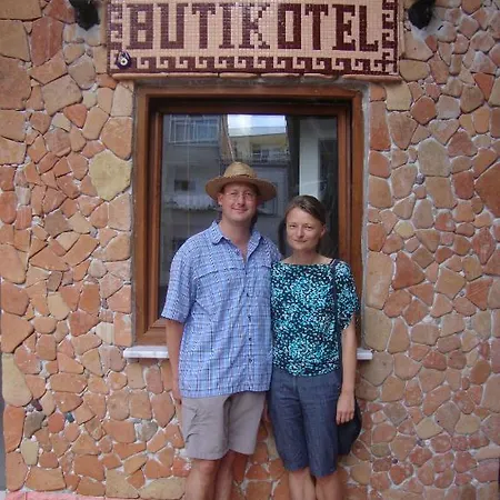 Butik 2* Synopa